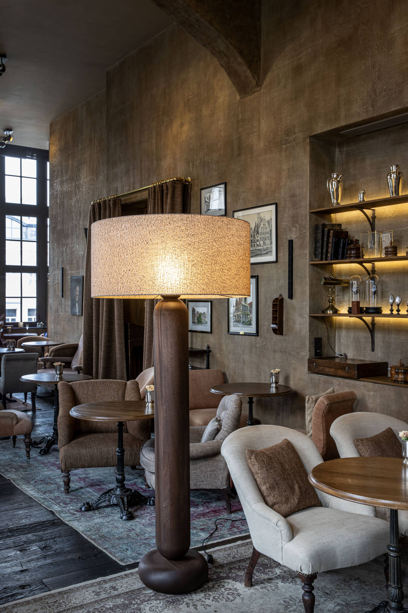 CL175_Mahogany_Gentle_Ebony_Gustan_01